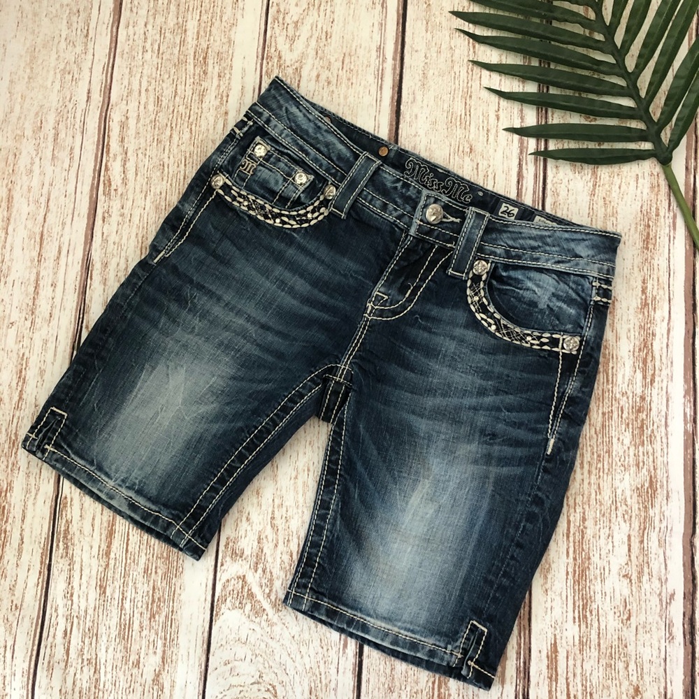 Miss Me Denim Shorts Size 26 - Signature Bermuda